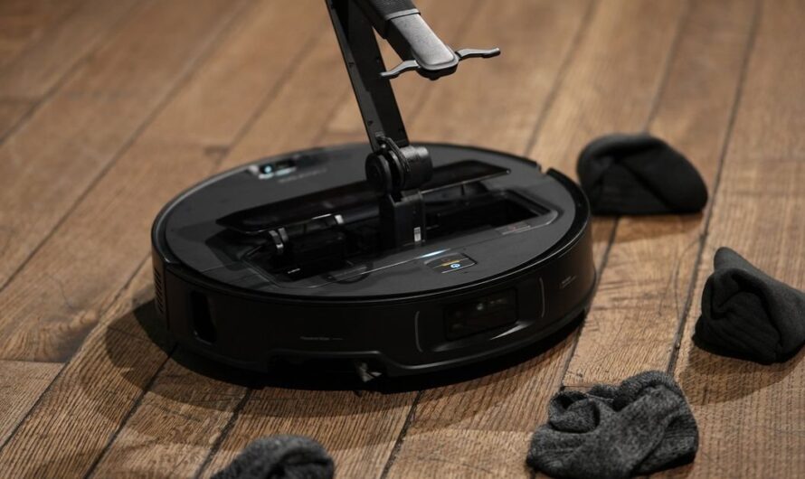 Roborock debuts a robot vacuum with a robotic arm at CES